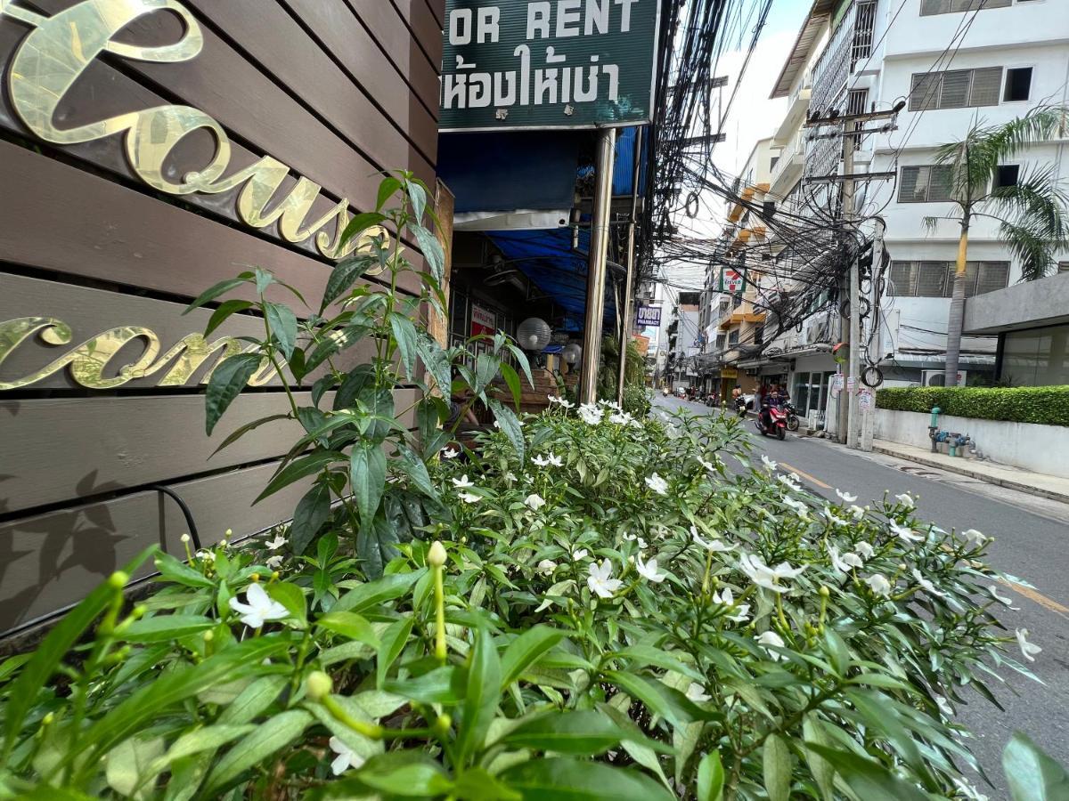 Thaiphiphat House Бангкок Екстер'єр фото